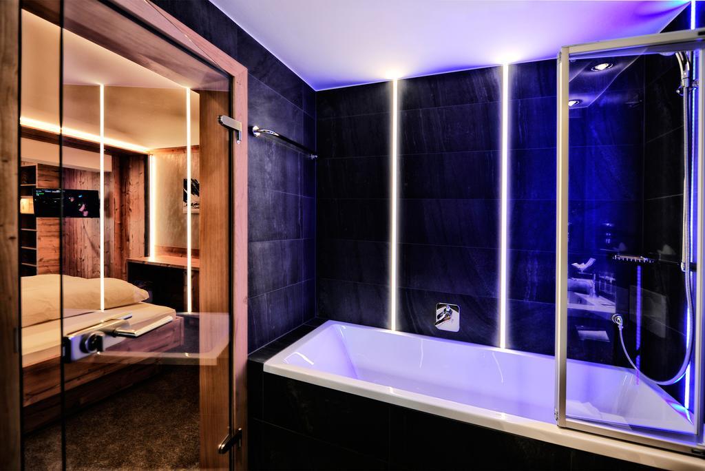 Hotel Fatlar Ischgl Exterior photo
