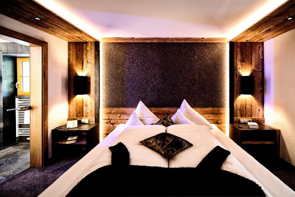 Hotel Fatlar Ischgl Exterior photo